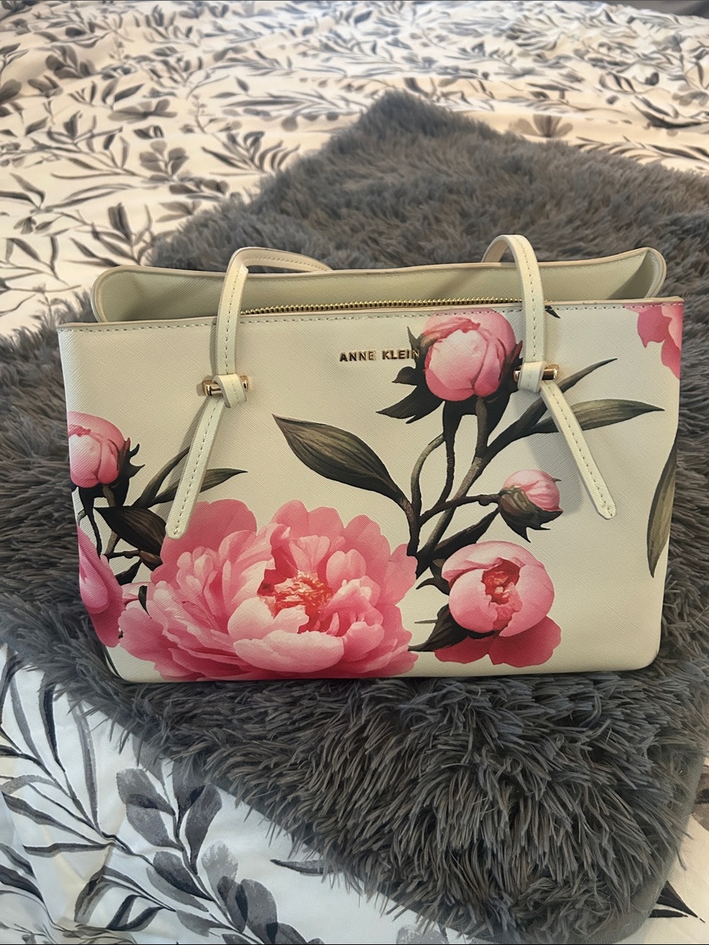 Anne Klein Cream Tote with Pink Floral Bouquet